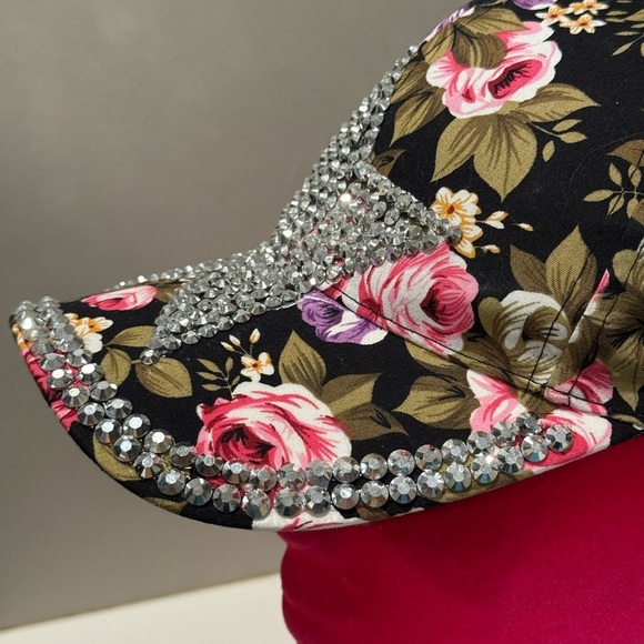 Floral Rhinestone Star Cap - Picture 3 of 5